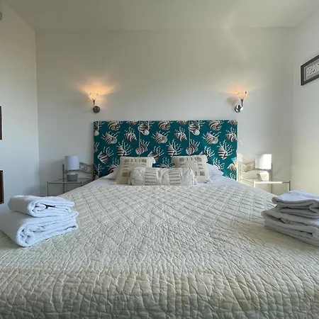 Lamas Villa *