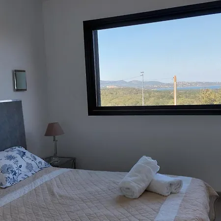 Lamas Villa *