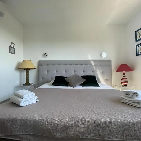Lamas Villa